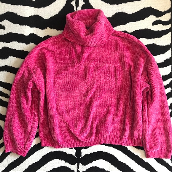 Oversized Chenille Turtleneck Cropped Sweater Pink Size Medium - Picture 1 of 6